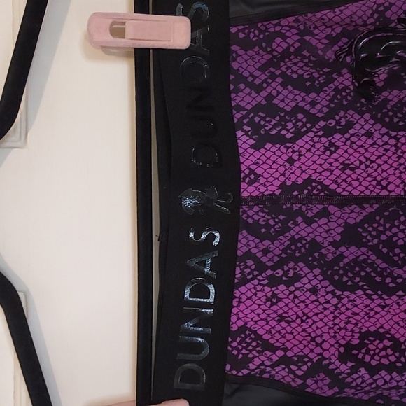 Dundas MAGENTA PYTHON LEGGING - Picture 6 of 15